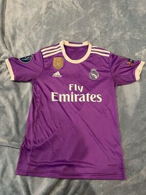 Cristiano Ronaldo CR7 Real Madrid Away Jersey 2017
Size: S